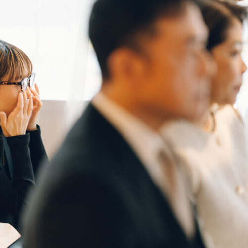花と写真と結婚式の様子