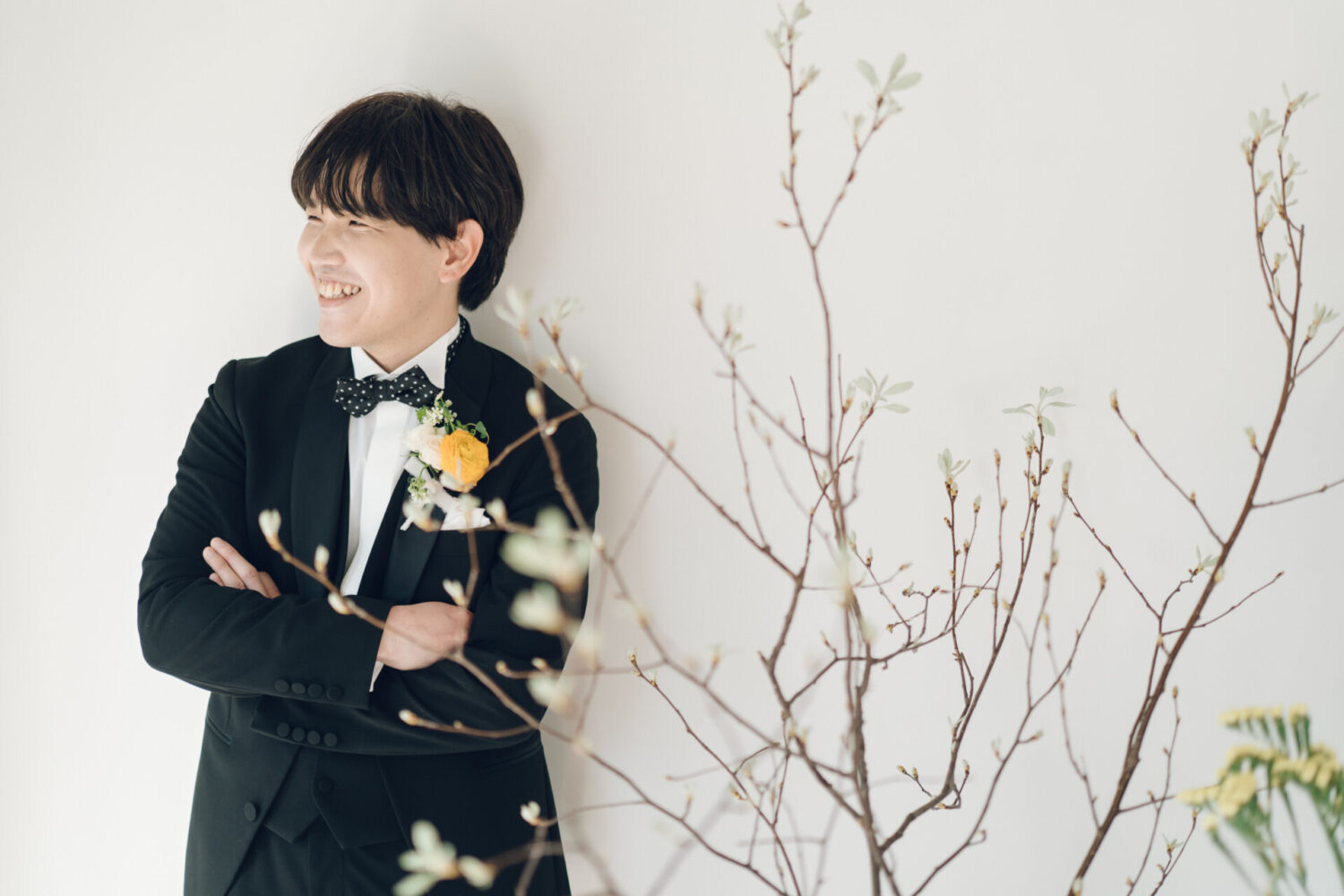 花と写真と結婚式の様子