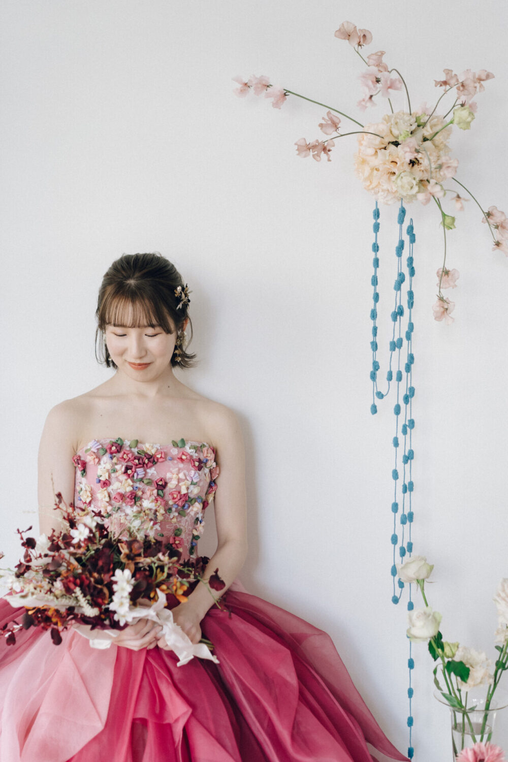 花と写真と結婚式の様子