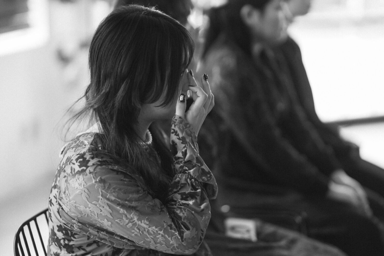 花と写真と結婚式の様子