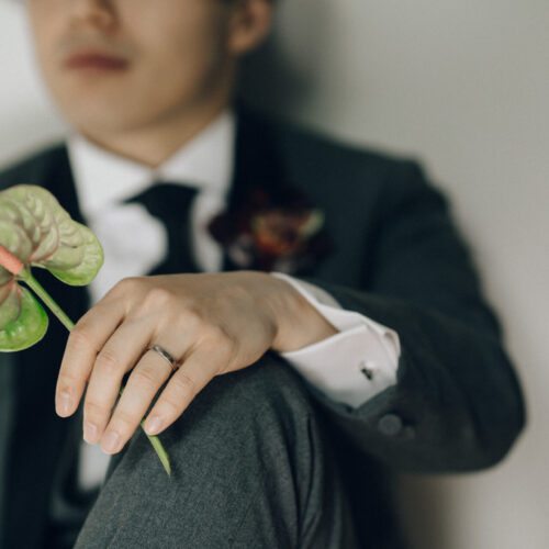 花と写真と結婚式の様子