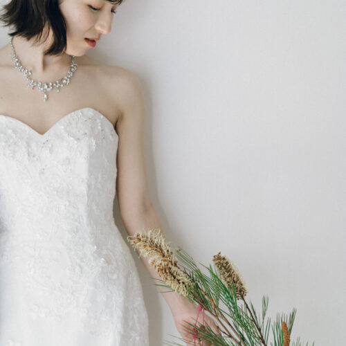 花と写真と結婚式の様子